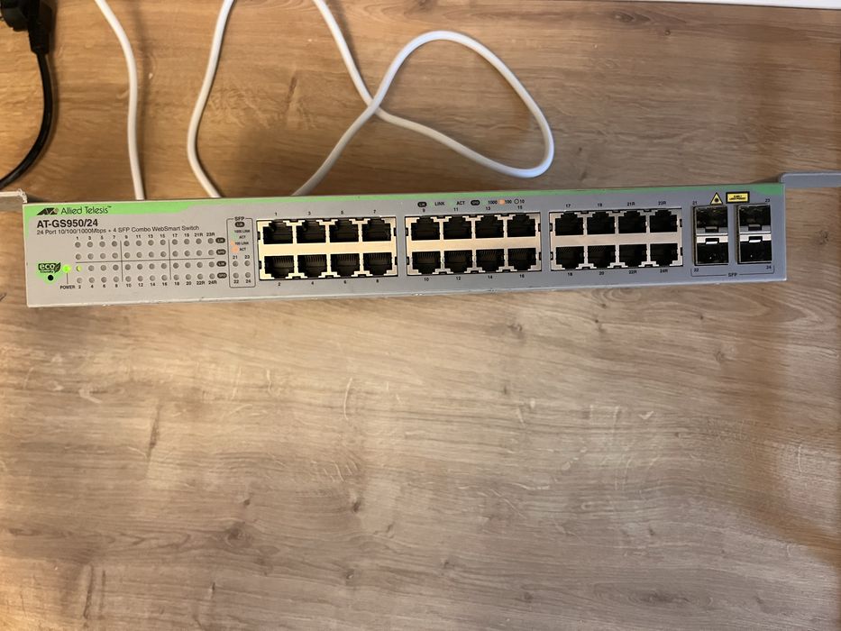 Switch Allied 24 porturi
