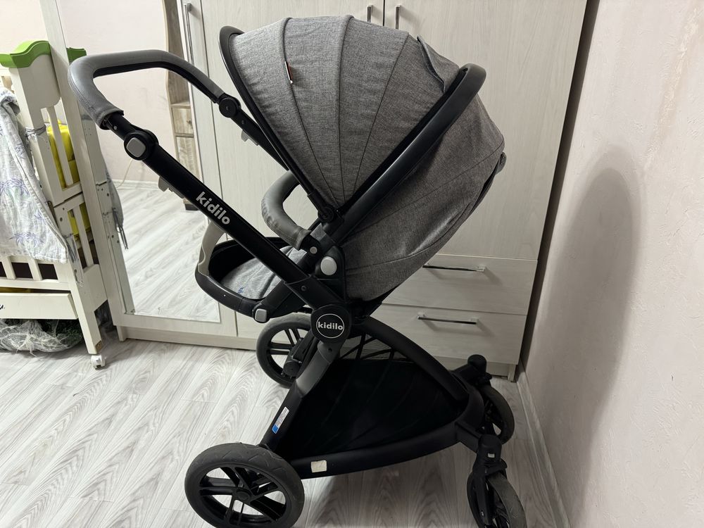 Продаётся Kidilo коляска 2в1 в отличном состоянии