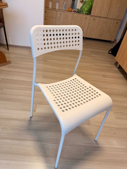 Set 4 scaune IKEA ADDE, alb – stare excelentă