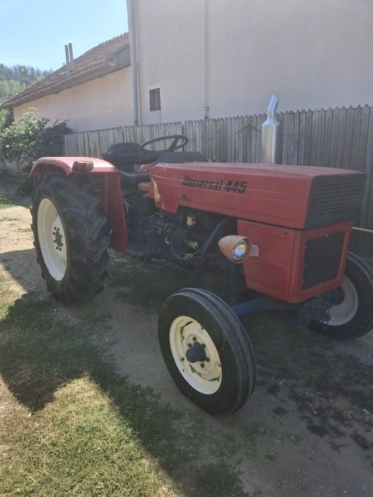 Vând tractor U 445
