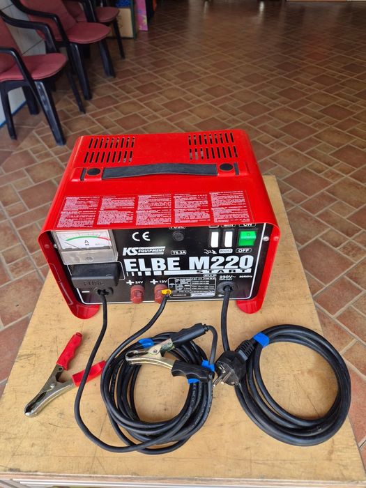 Încărcător auto și motociclete model ELBE, M220  demar. de 12V și 24V