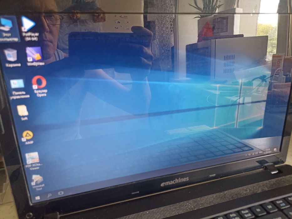 Ноутбук  Acer-emachines 15,6" 2 ядра 6гб ОЗУ 120ссд.
