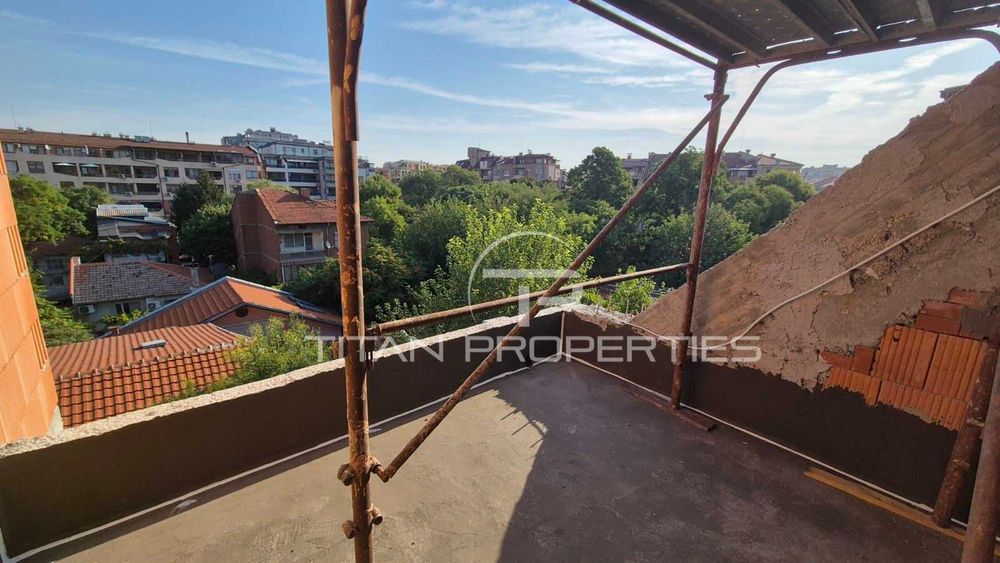 Продава се Тристаен апартамент в Пловдив, Кючук Париж - 98 кв.м за 1597 €/кв.м - Снимка #7