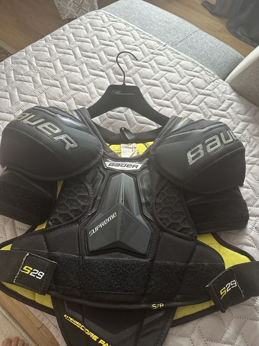 Хоккейный нагрудник