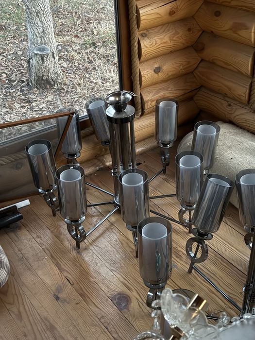 Продам люстру в отличном состоянии.Цена 60.000 есть 2шт