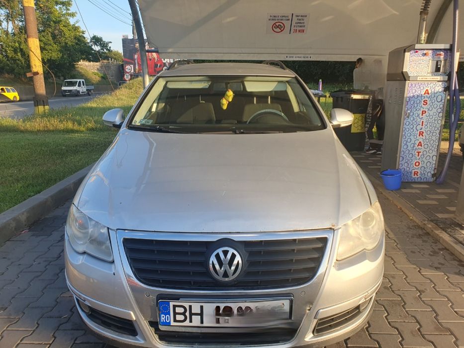 Vând Volkswagen Passat B6 2010