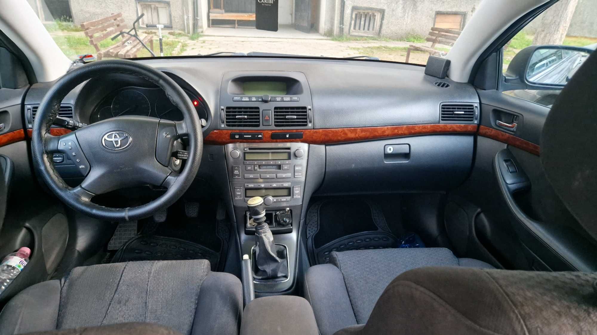 Toyota Avensis 2.2 150 кс 2005г.