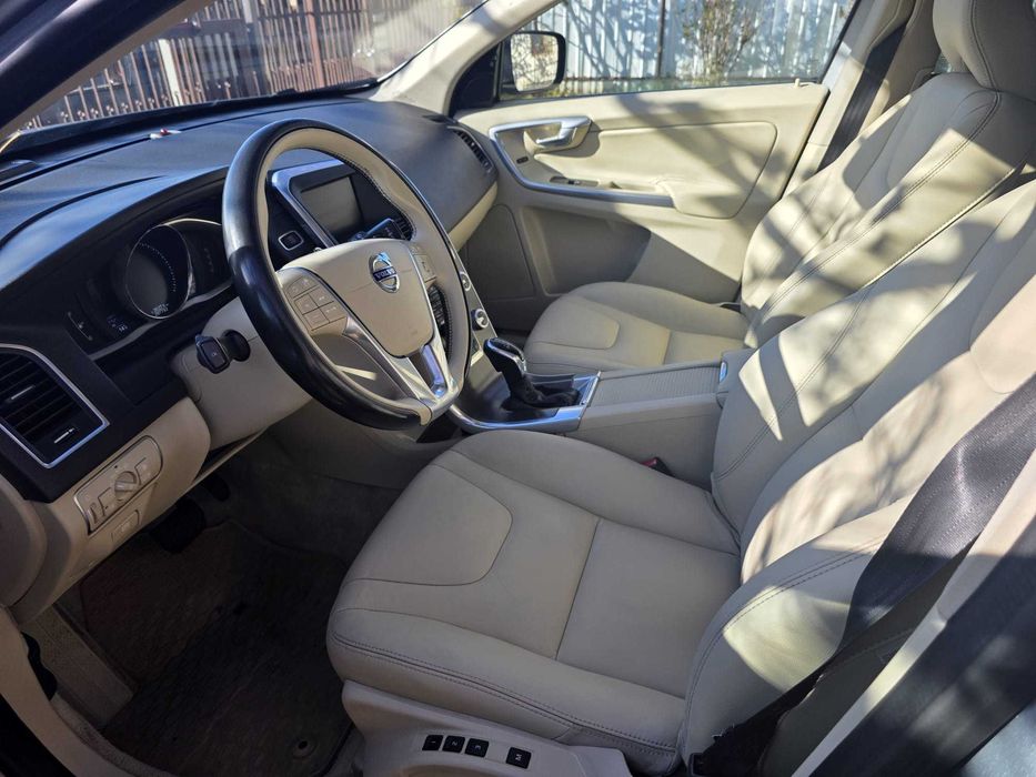 Volvo xc60 D5 AWD FULL