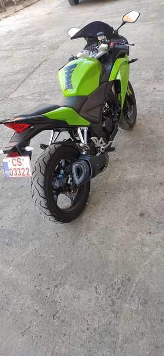 Motocicleta Luxxon 125 cm³
