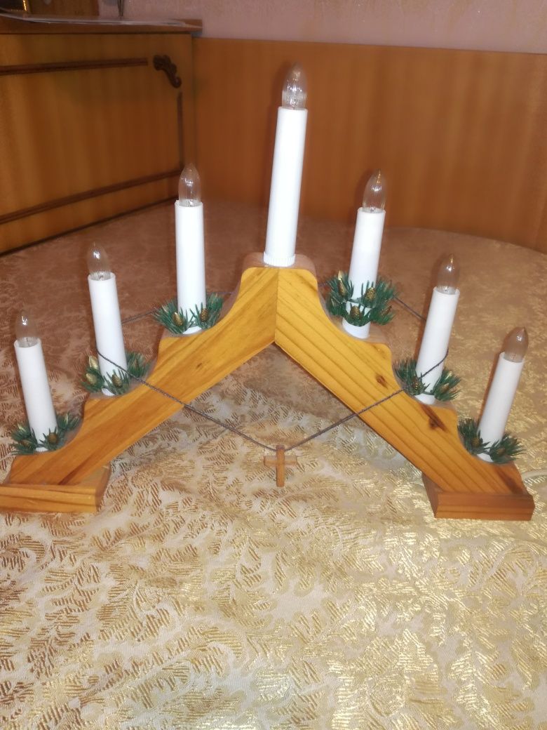 Нощна лампа от дърво