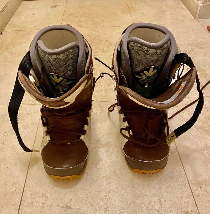 СНОУБОРД ОБУВКИ Thirty Two – размер 42,5
