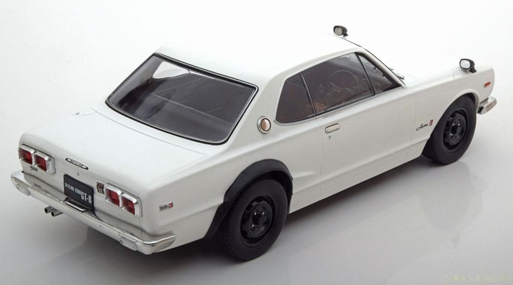 Macheta auto Nissan Skyline GT-R KPGC10 1:18 Triple 9