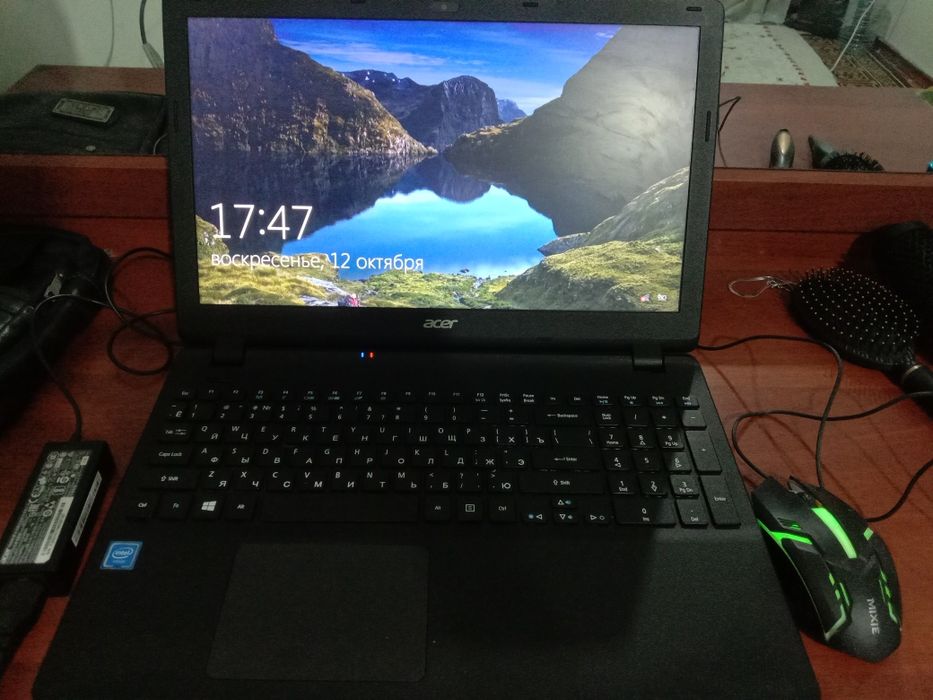 Acer noutbuk sotiladi