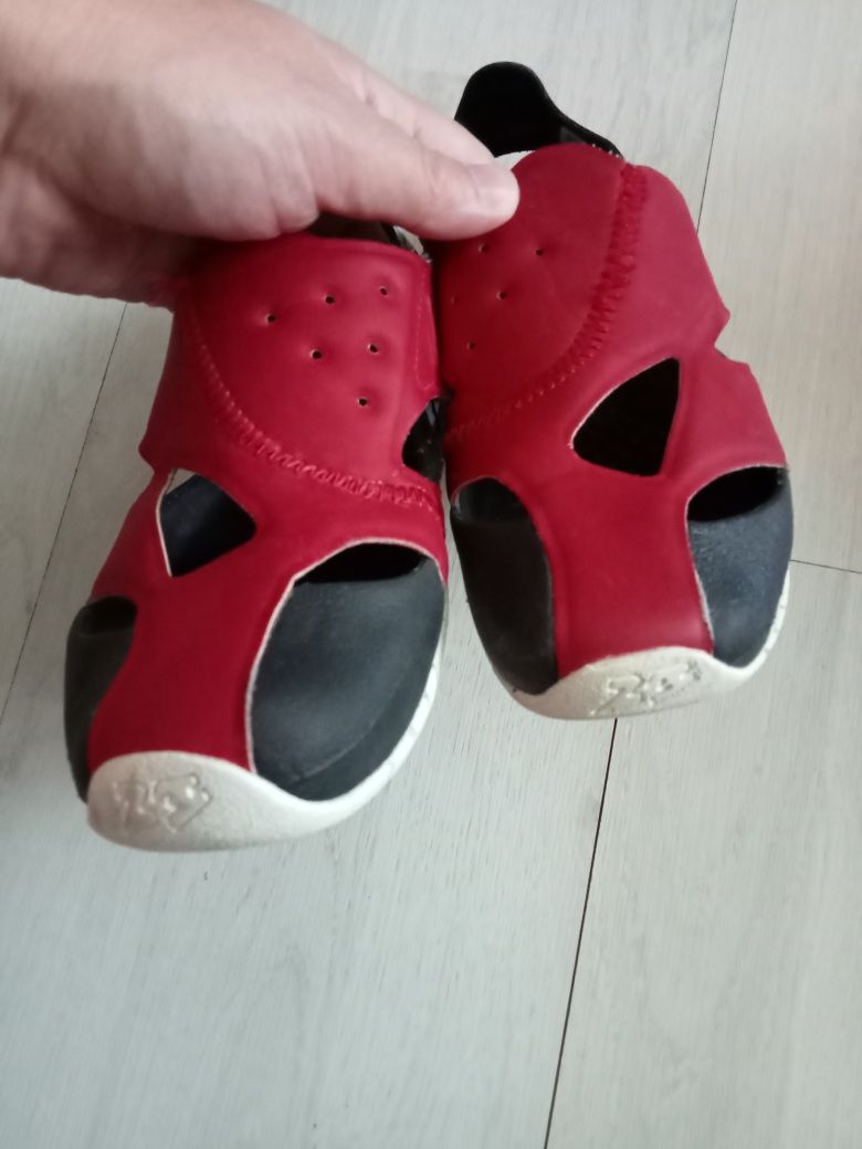 Детски сандали Jordan,nike