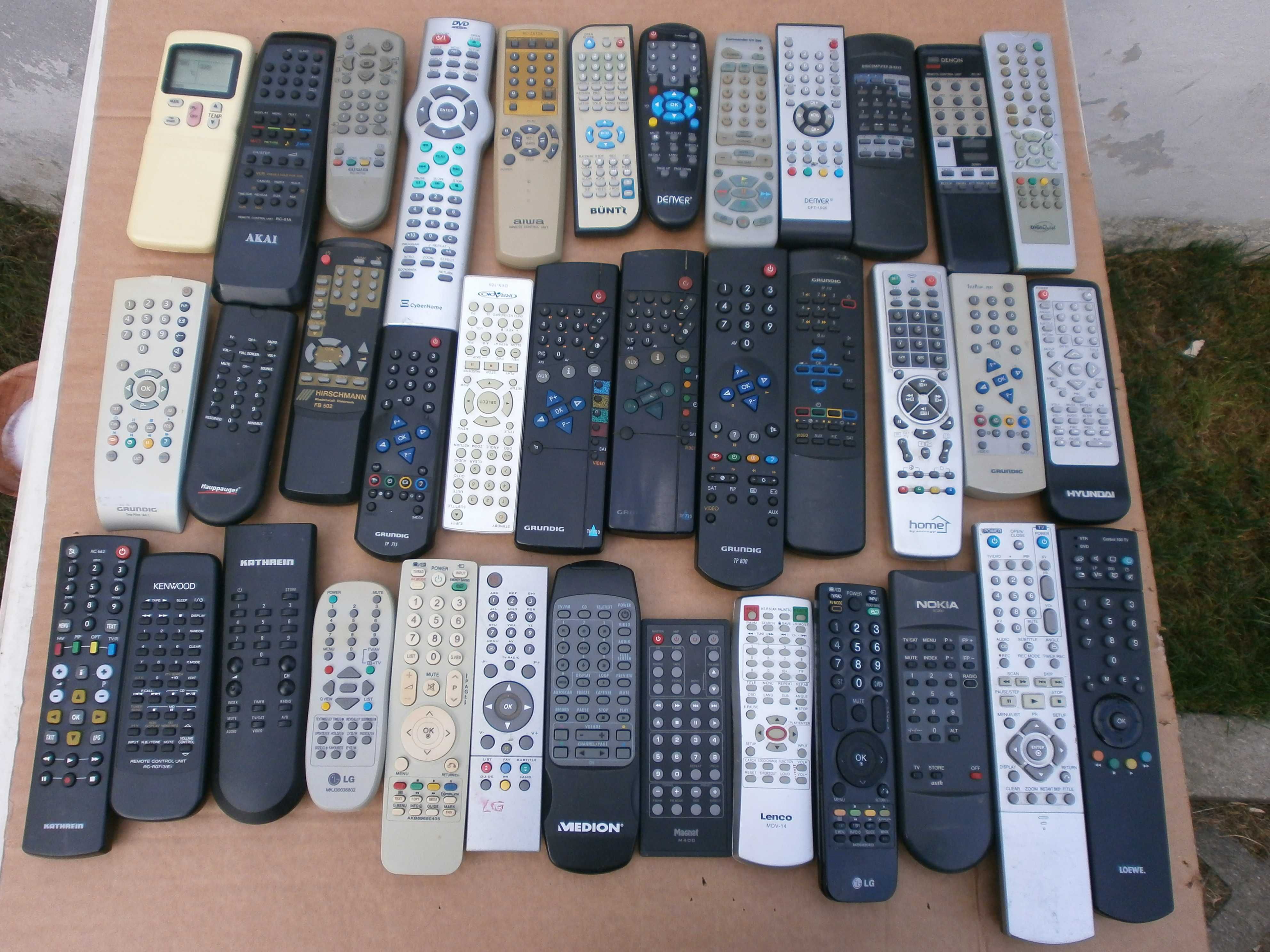 telecomenzi pentru diverse aparate