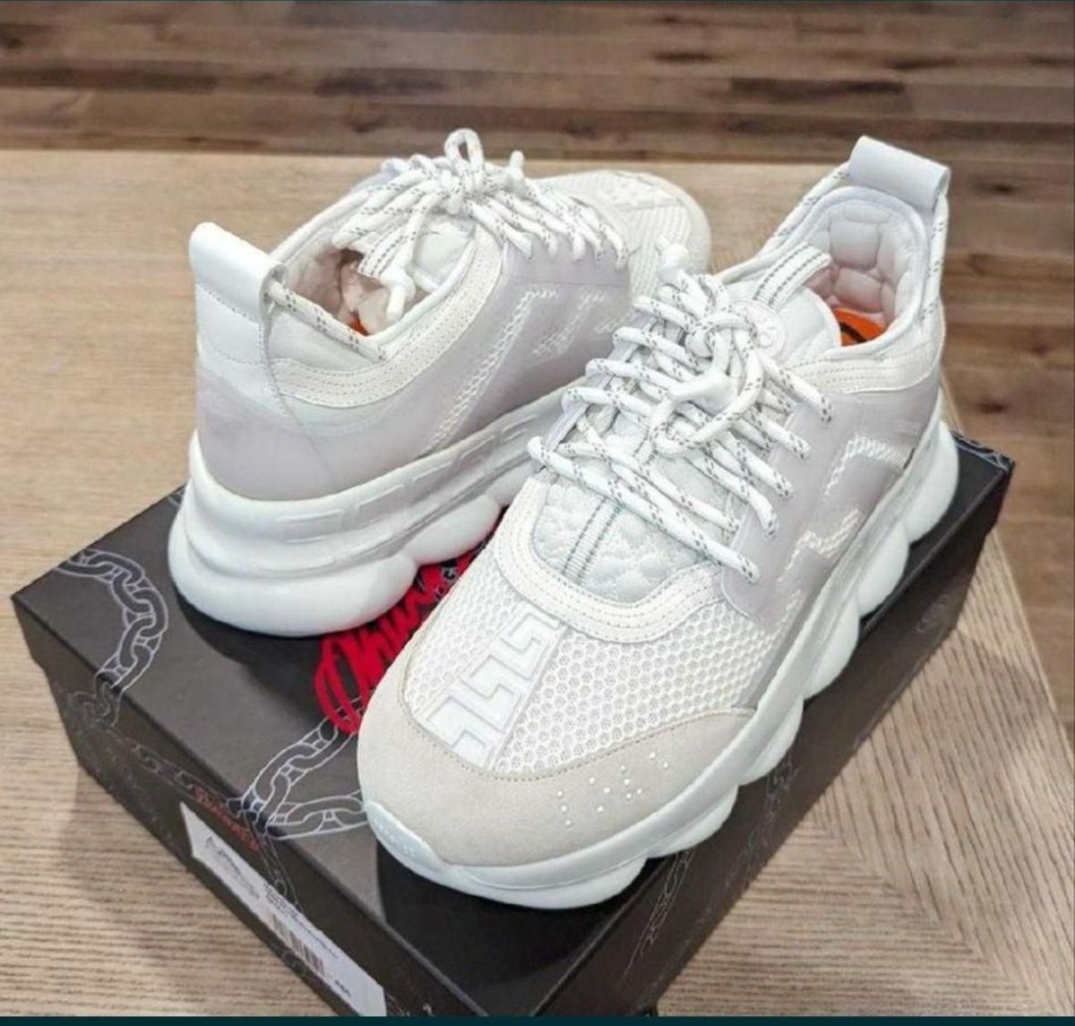 Versace Chain Reaction