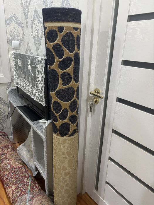 Ковер в хорошем состоянии