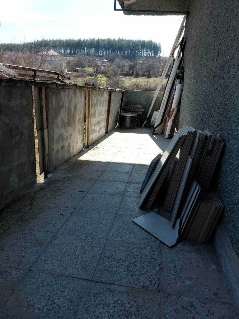 Продава се Двустаен апартамент в Омуртаг - 55 кв.м за 556 €/кв.м - Снимка #1