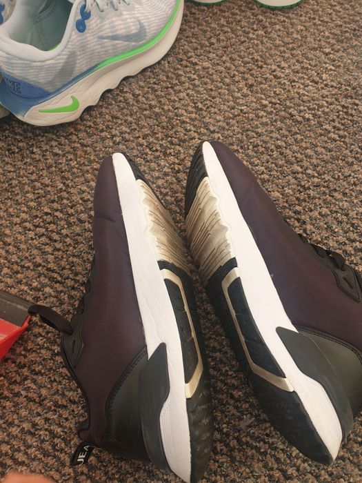 Vand adidași Versace