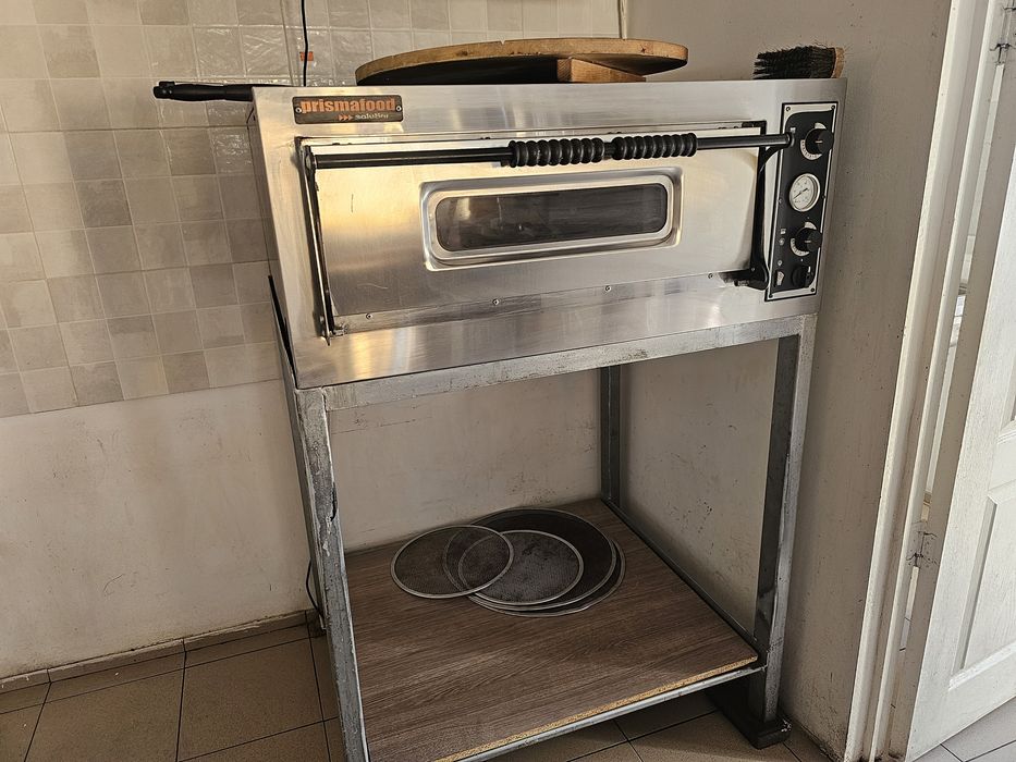 Cuptor Pizza + Echipamente Pizza/ Malaxor /Feliator / Masa Pizza
