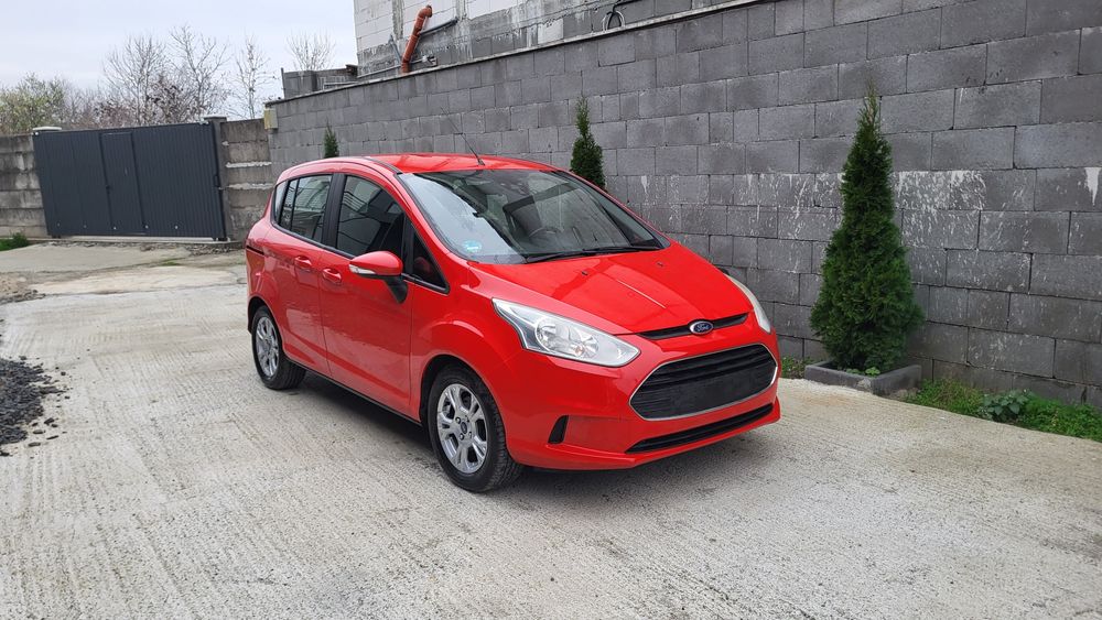 Ford B max din 2014 Ecobust motor 1.0 101 cp cu climatronic