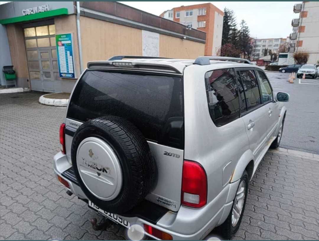 Dezmembrez Suzuki Grand Vitara XL7