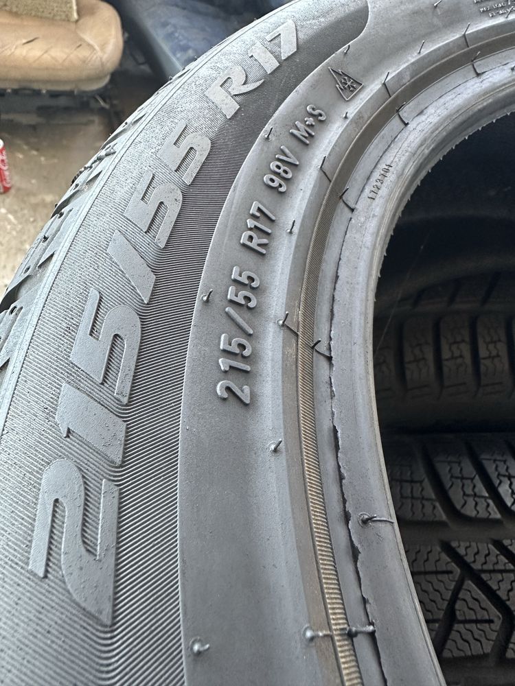215/55/17 Pirelli dot22 4 броя