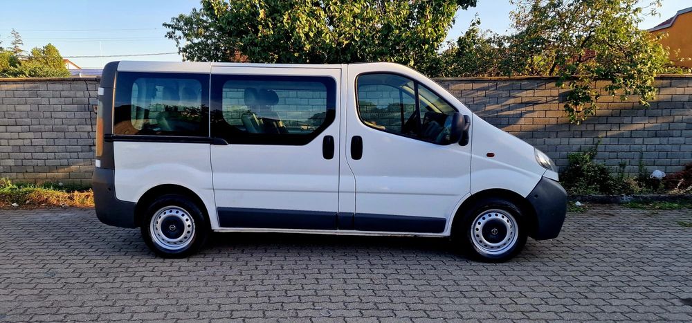 Opel Vivaro 8+1   1.9diesel‼️