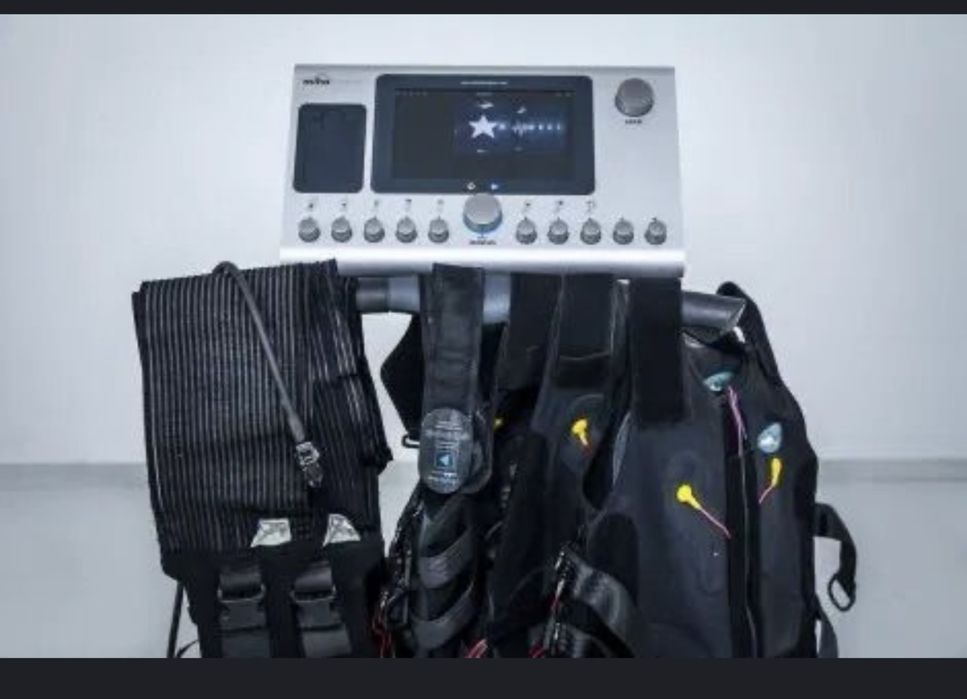 Vand aparat Miha Bodytec ca nou! Pachet complet , veste, accesori !