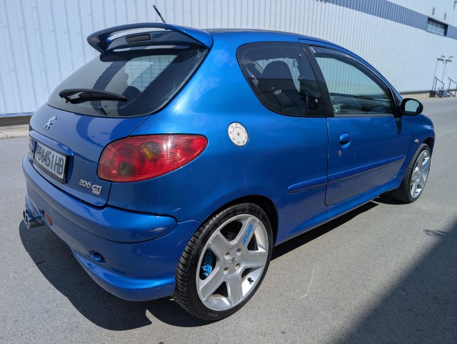 Продавам Peugeot 206 GTI 180/RC