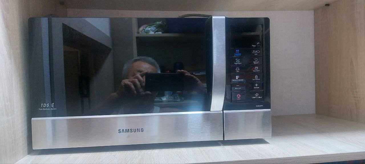 Микроволновая печь в отличном состоянии