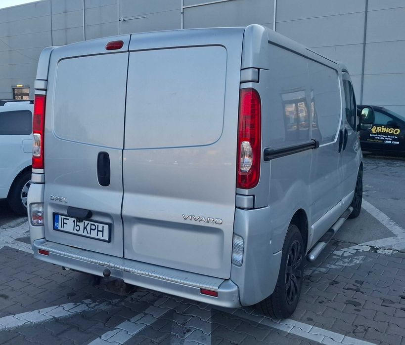 Opel Vivaro  2.0 CDTI - 3 locuri - înscrisă RO