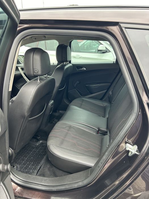 Se vinde opel astra j !