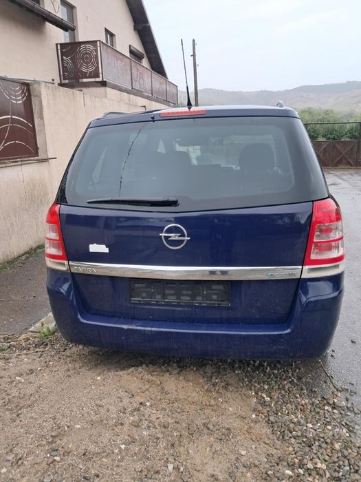 Vând Zafira B 1,7 125cp  2011 E5.