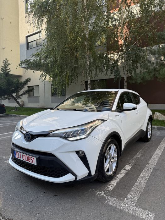 TOYOTA CHR Bussines Lounge hibrid