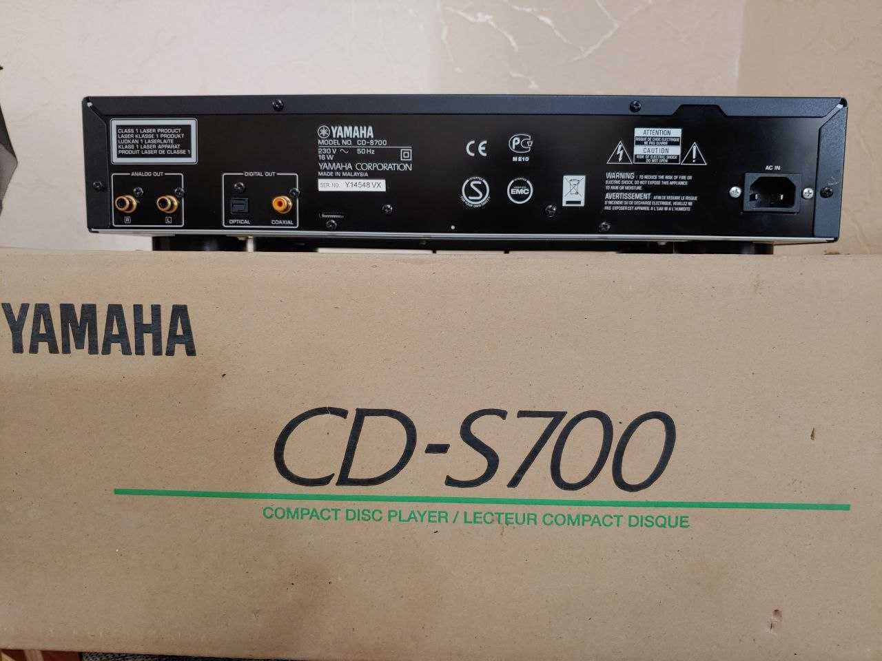 CD плейер Yamaha CD-S 700 в отличном состоянии