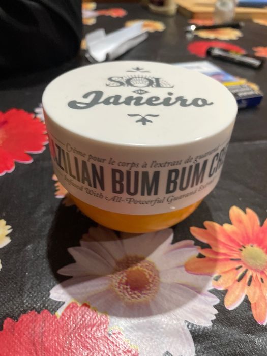 Cremă de corp, Brazilian bum bum crem