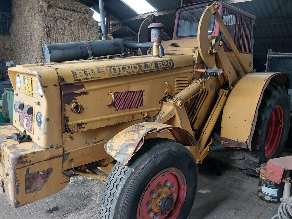 Tractor încărcător frontal Volvo LM 620 Ifron