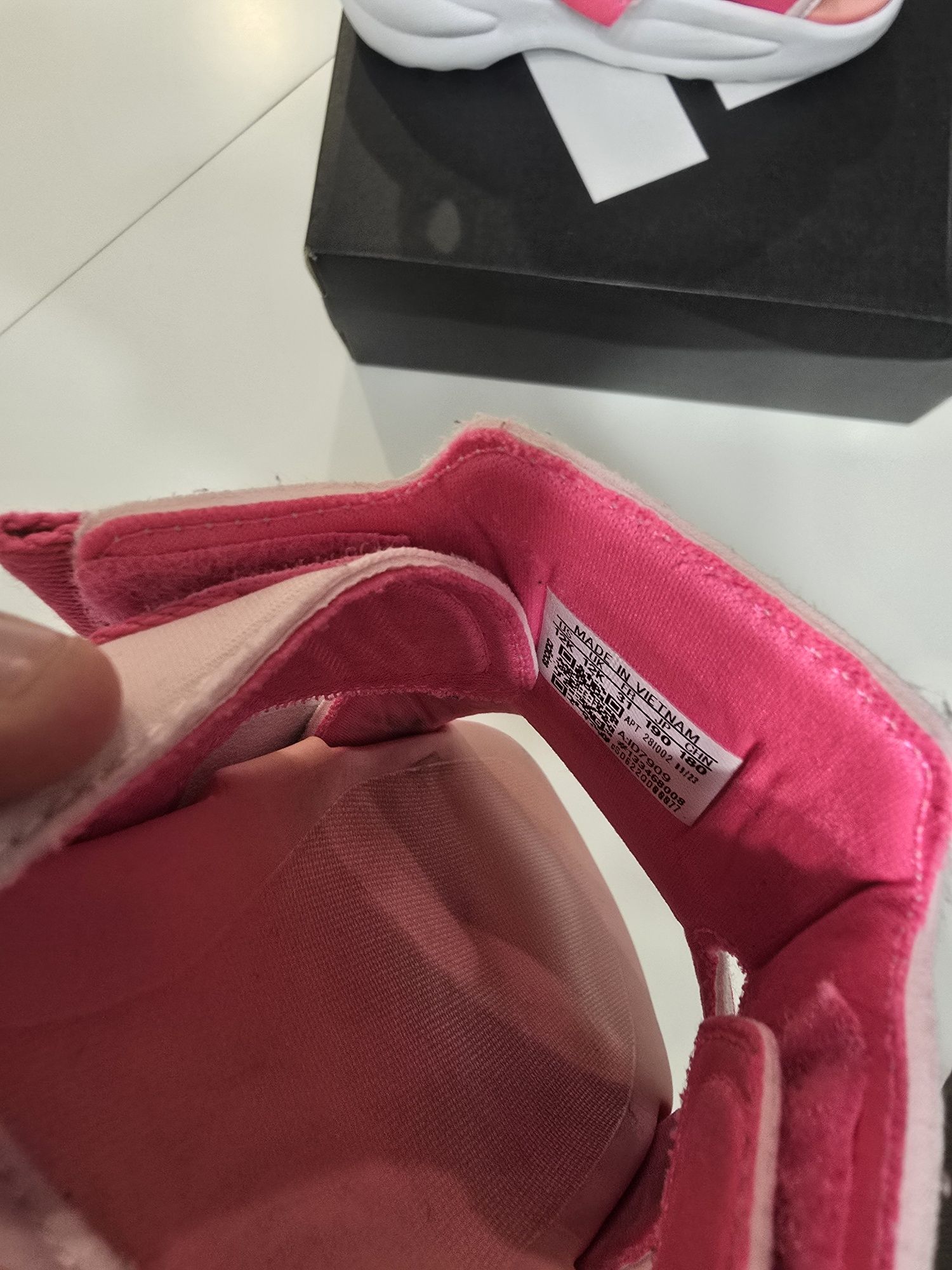 Детски оригинални сандали Adidas