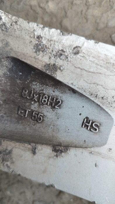 Зимни гуми 225/55/18 с джанти за Ауди Q7, 5x130