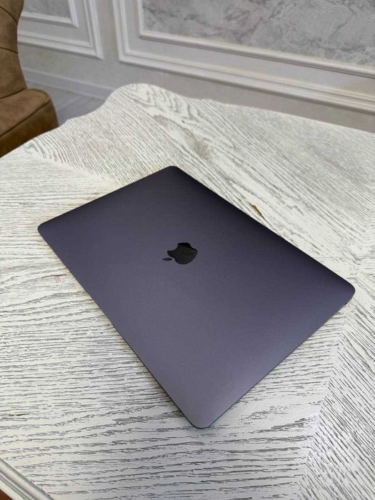 MacBook Air Retina 13-inch 2020