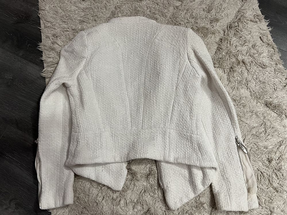 Дамско сако ZARA xs -20 лв
