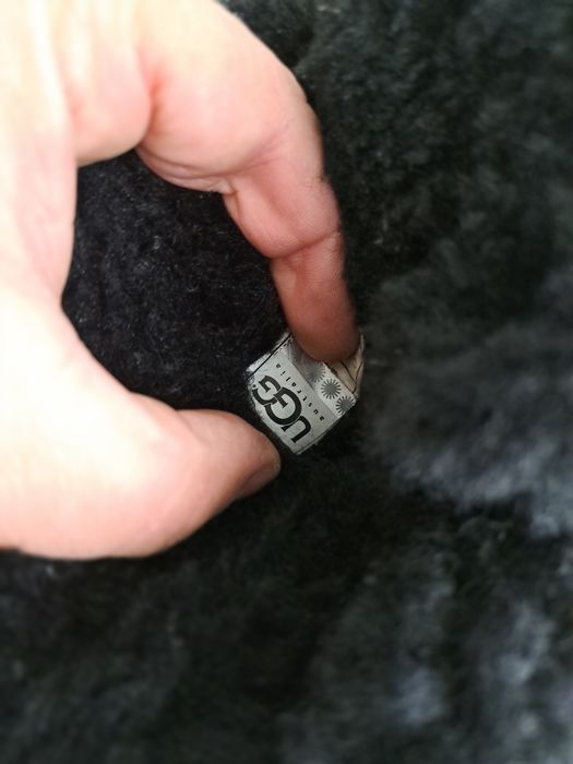 Vând cisme UGG originale nr 36
