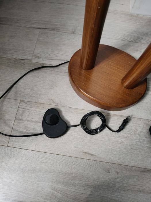 Lampadar 157 cm  din catifea verde .