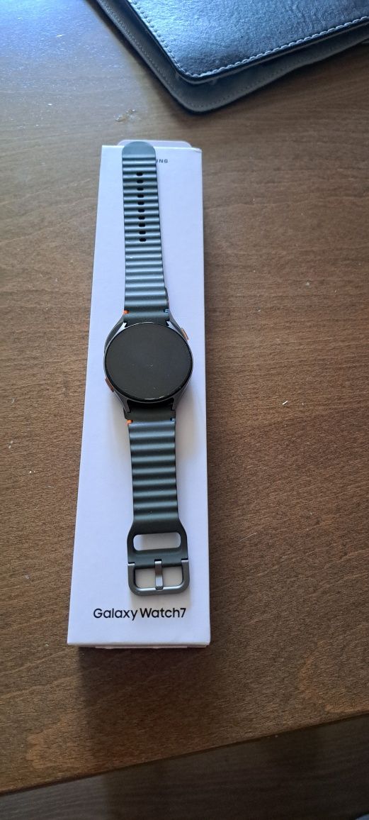 Смарт часовник Galaxy Watch7