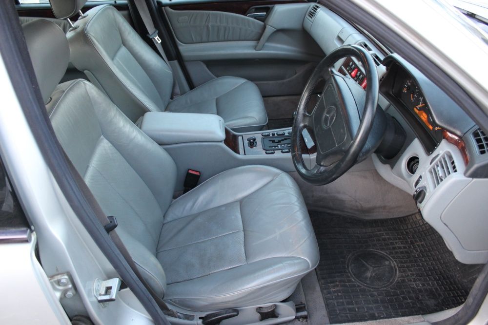 НА ЧАСТИ!!! Mercedes W210 E300Td Седан / Мерцедес В210