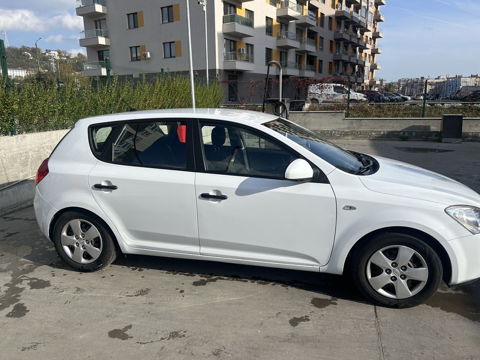 Продавам Кия Сийд