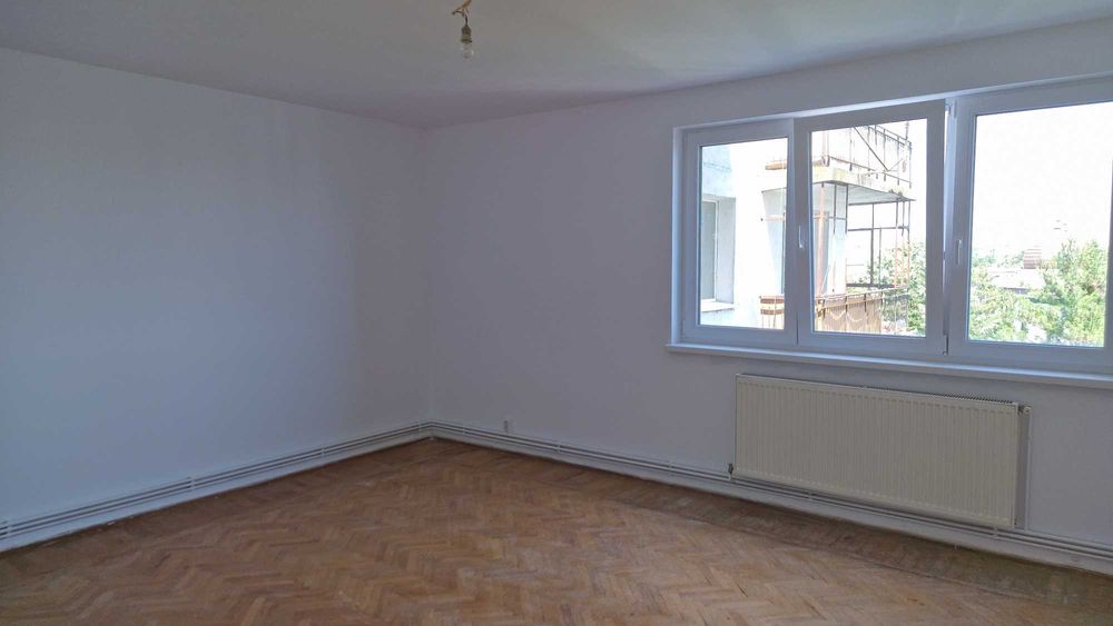 ORIZONT-PIAȚA SUD, 3 cam. decomandat, 82 mp, etaj 7/10, vedere superbă