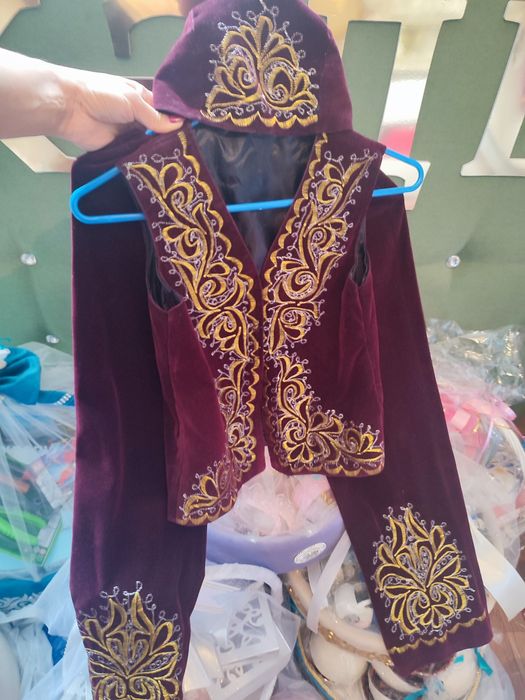 На прокат костюмы