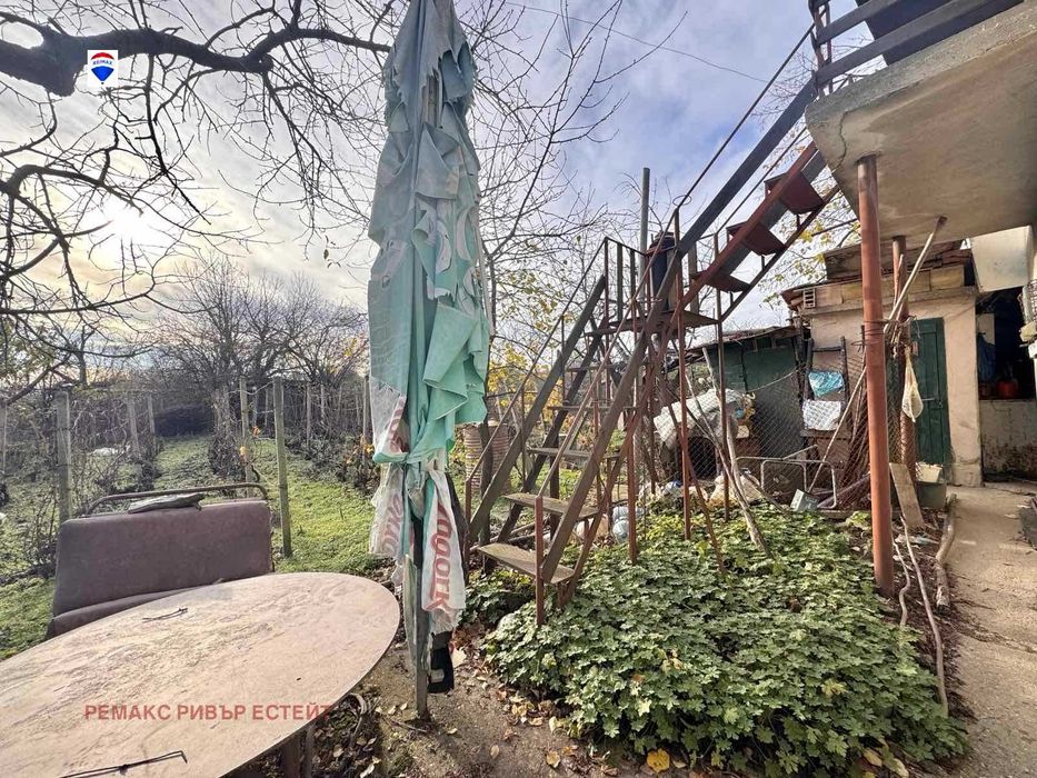 Вила за продажба в.з. Долапите